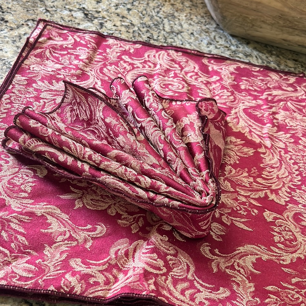 Jacquard Napkins (9) Burgundy & Gold EUC